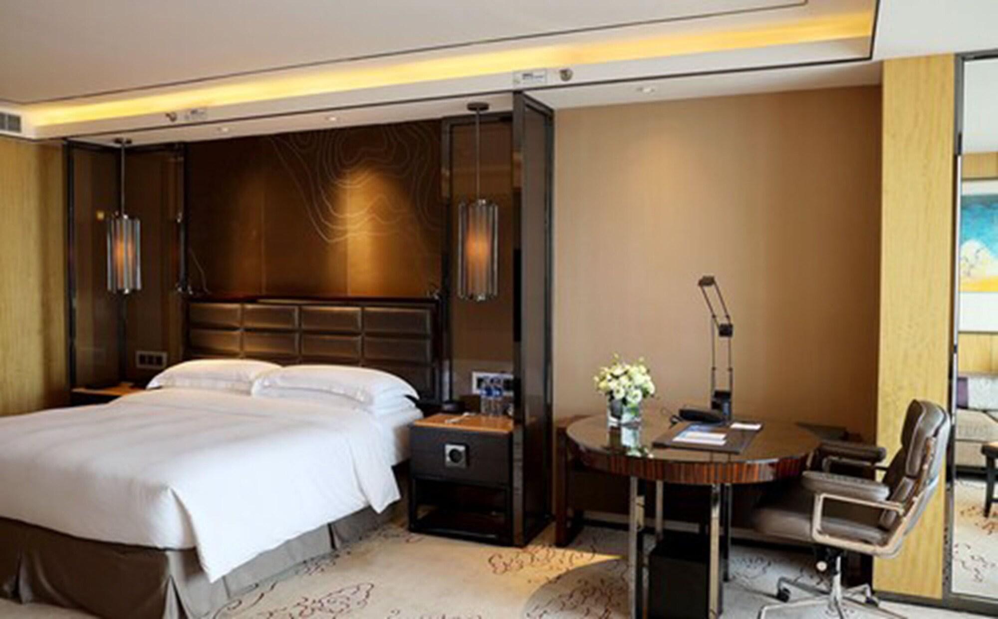 Hilton Zhongshan Downtown Екстер'єр фото