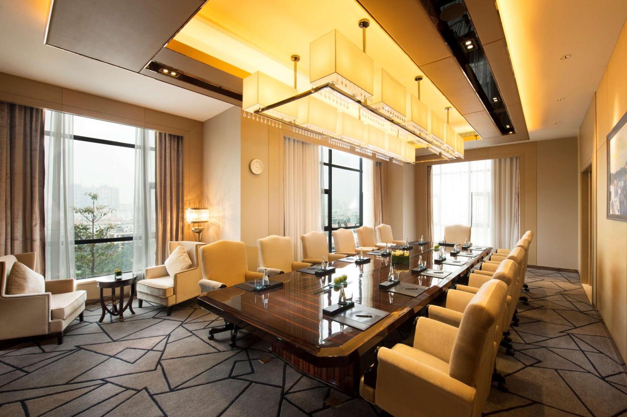 Hilton Zhongshan Downtown Екстер'єр фото